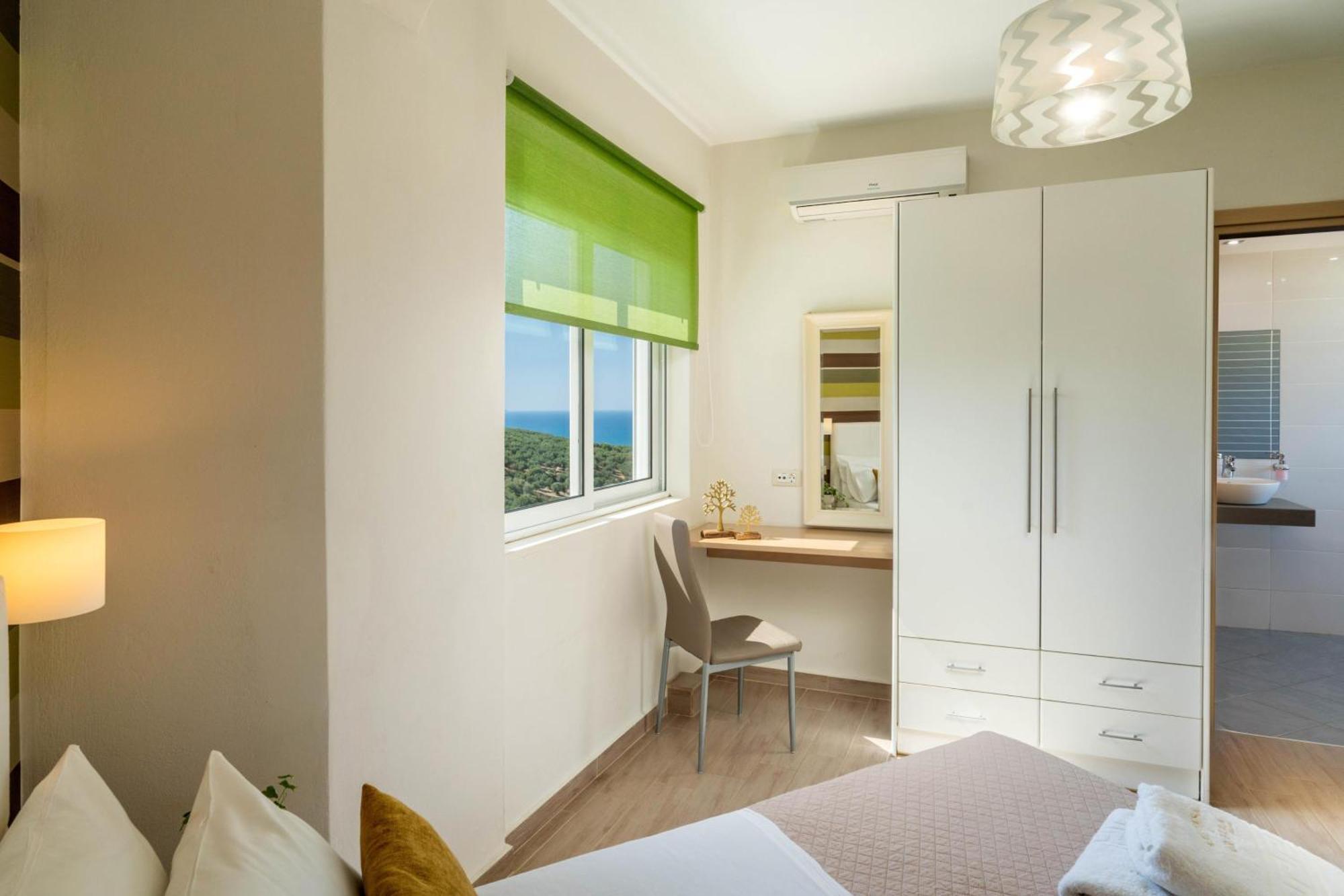 Villa Ariella With Sea View Agia Marina 외부 사진